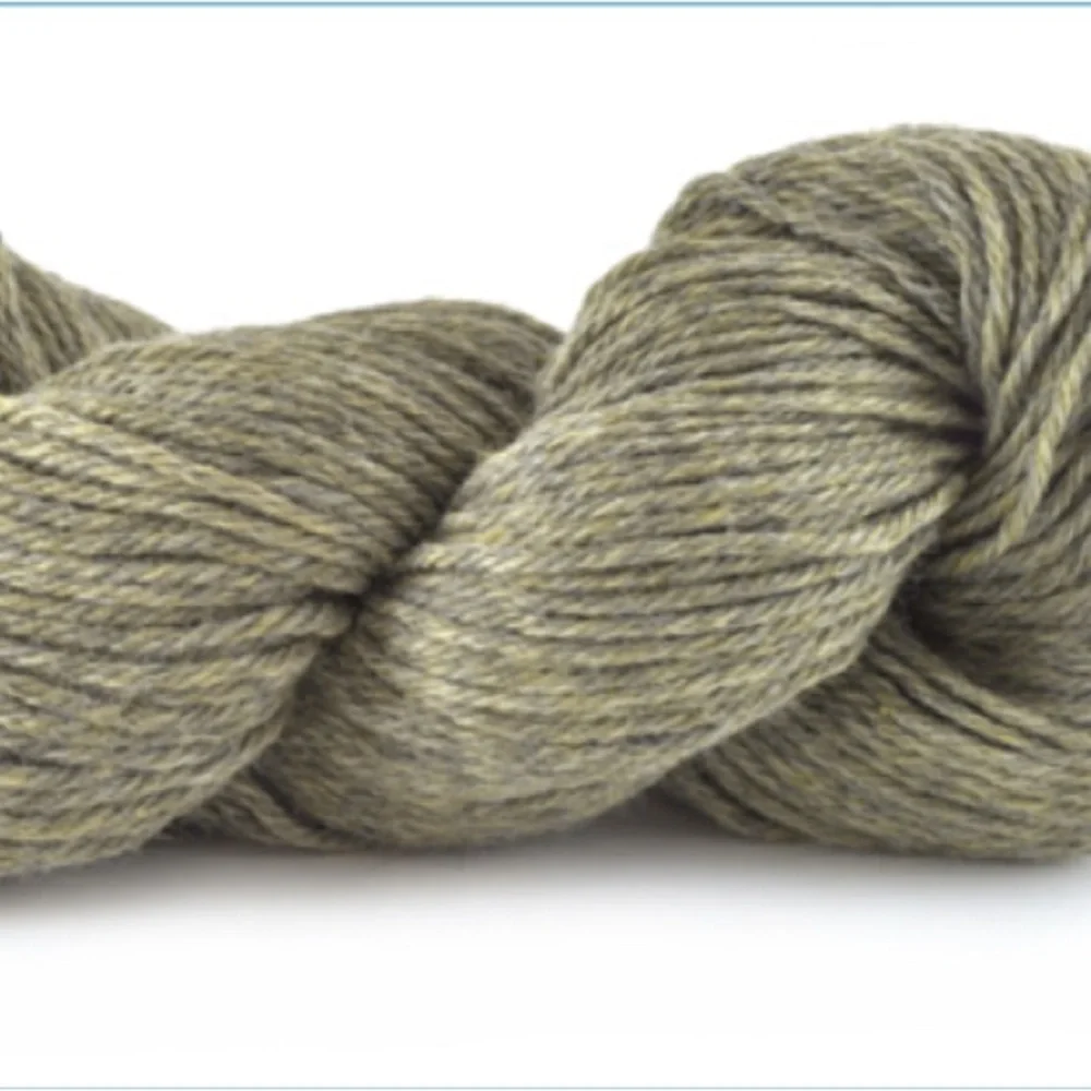 Cascade 220 Peruvian Highland Wool Yarn 🧶 1200+ yards - Picture 3 of 5